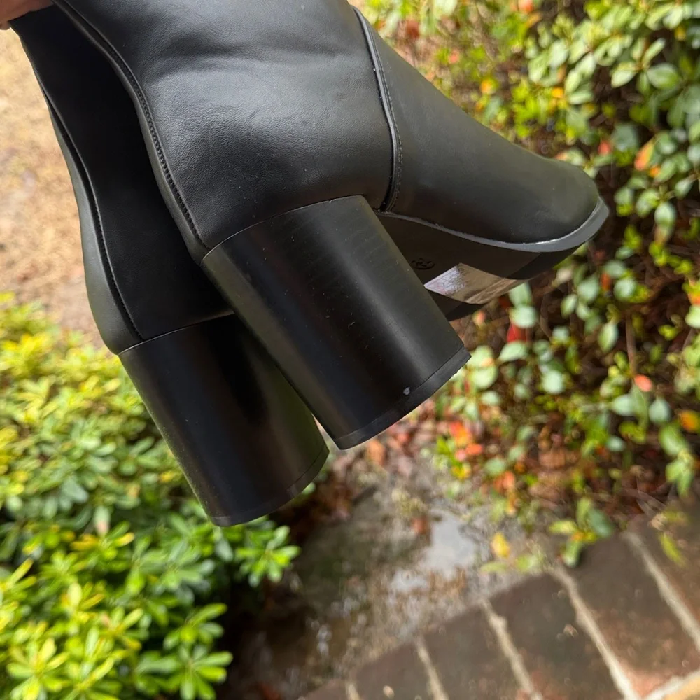 Pierre Dumas Sleek Black Over the Knee Boots size 7 1/2 - Picture 8 of 8